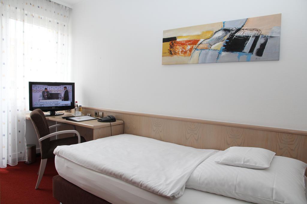Hotel Vetter Nuertingen Bilik gambar