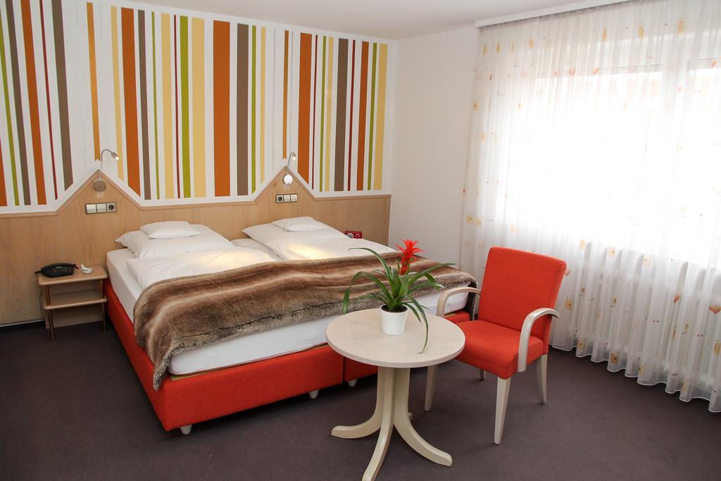 Hotel Vetter Nuertingen Bilik gambar